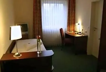 Auerhahn Отель 3*